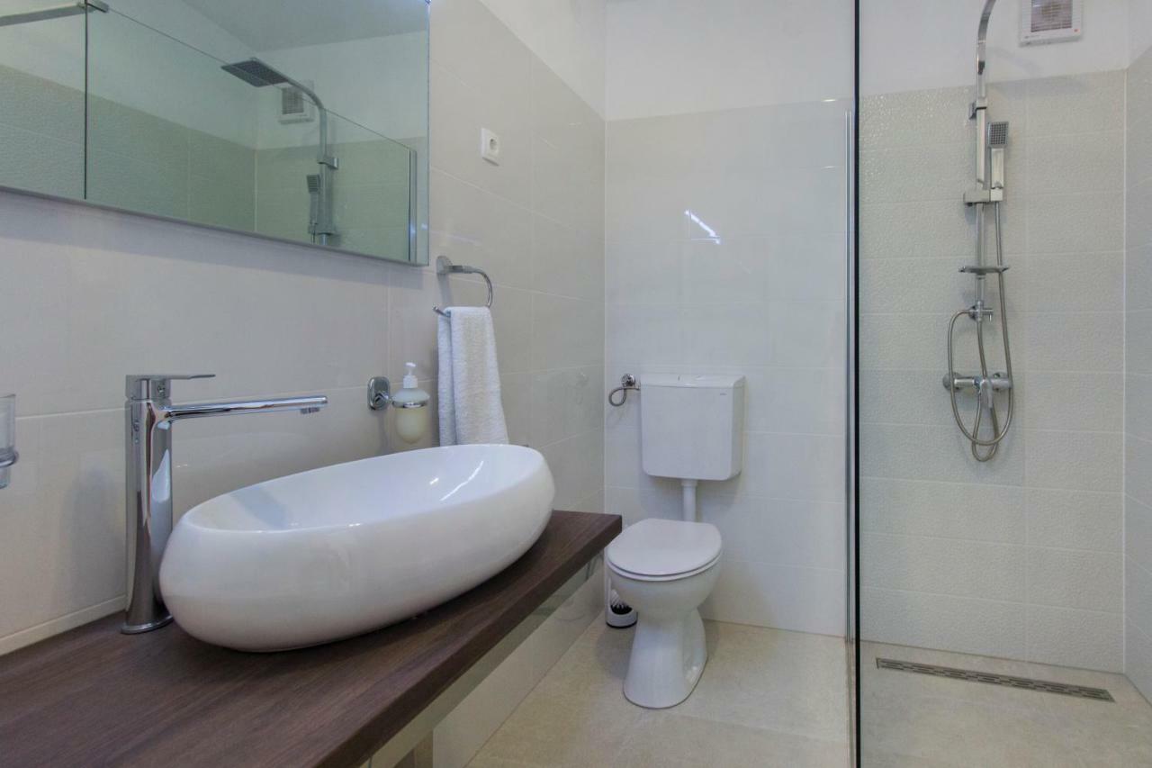 Apartman Ana Скрадин Екстериор снимка