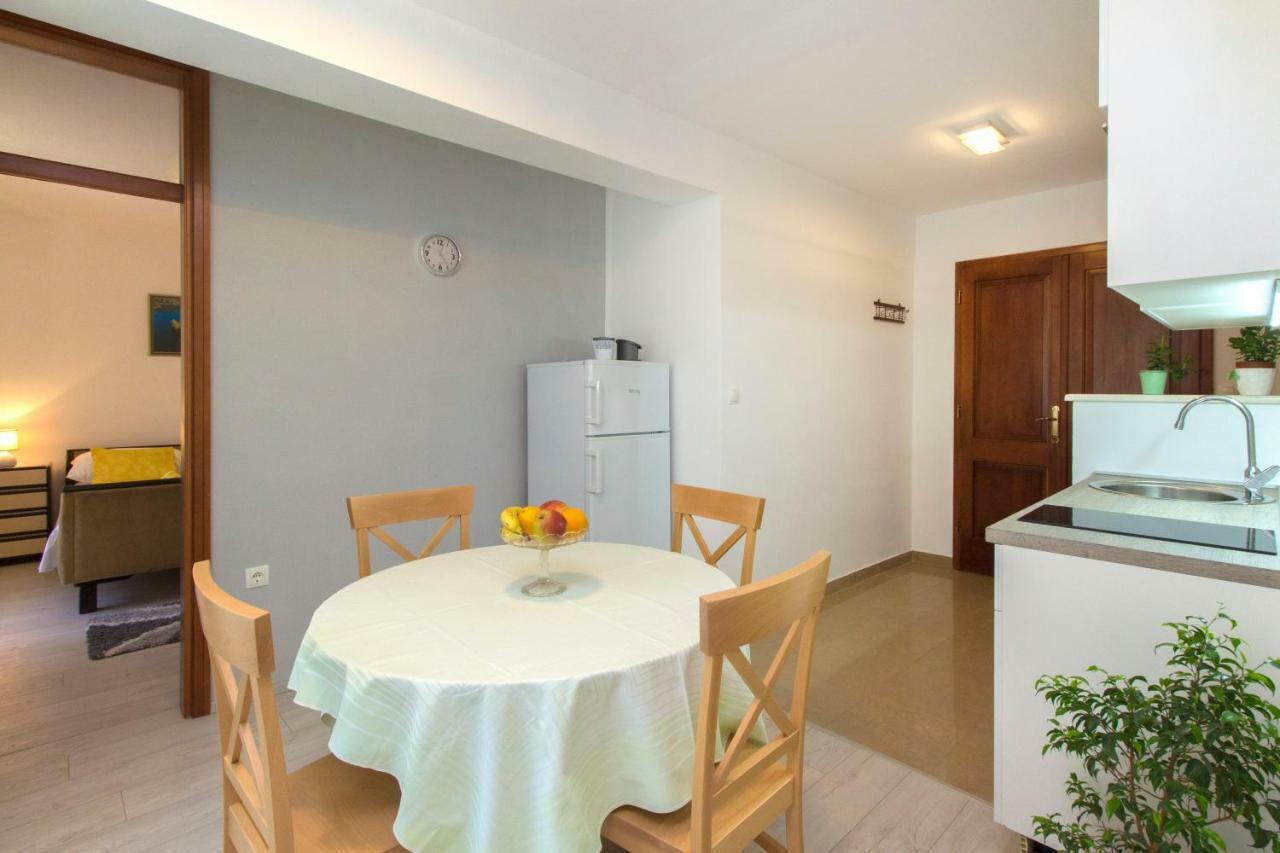 Apartman Ana Скрадин Екстериор снимка