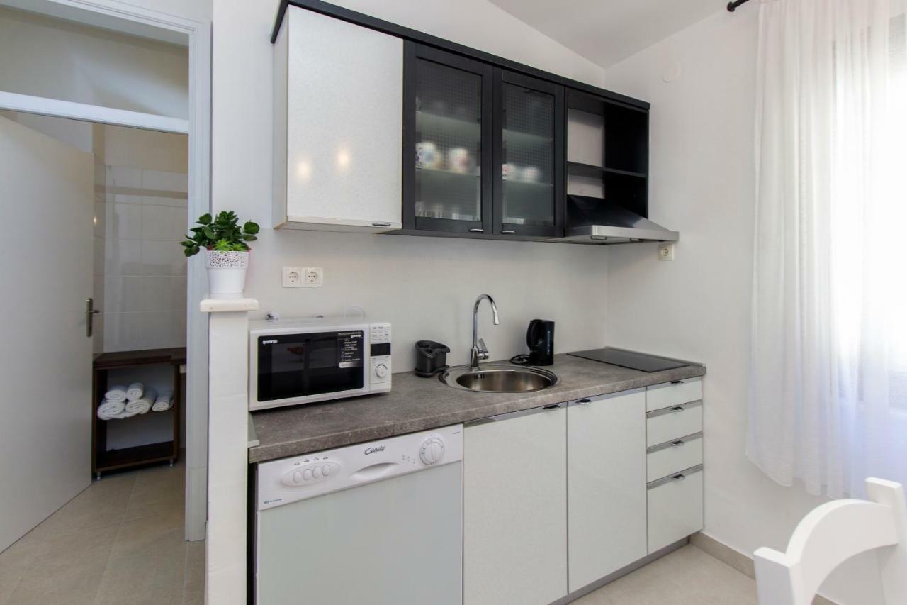 Apartman Ana Скрадин Екстериор снимка